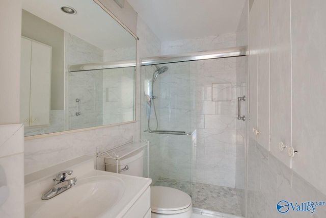 2700 Briarwood Drive SE, Huntsville, AL 35801