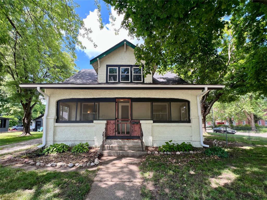 400 W Salem Avenue, Indianola, IA 50125