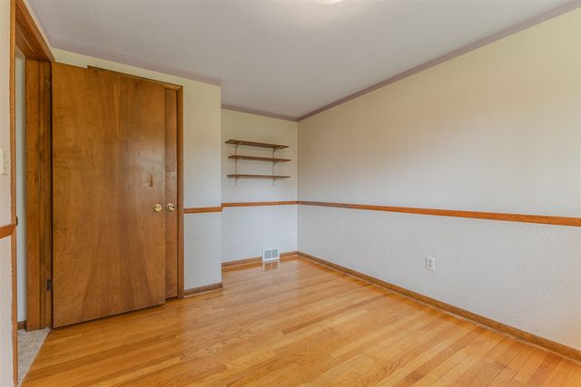 4658 3 Mile Road, Grand Rapids, MI 49534