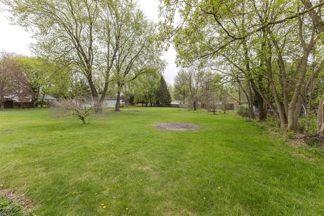 4658 3 Mile Road, Grand Rapids, MI 49534