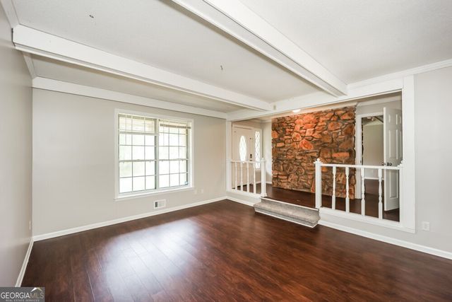 4280 Valley Lake Terrace, College Park, GA 30349