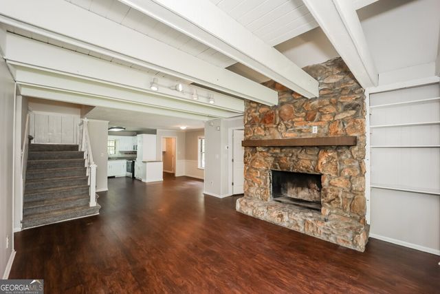 4280 Valley Lake Terrace, College Park, GA 30349