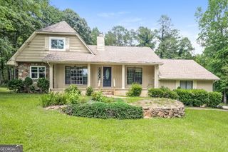 4280 Valley Lake Terrace, College Park, GA 30349
