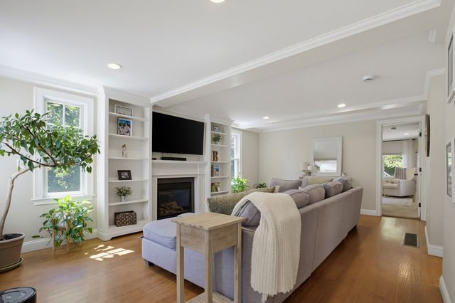 166 Southville Rd A, Southborough, MA 01772