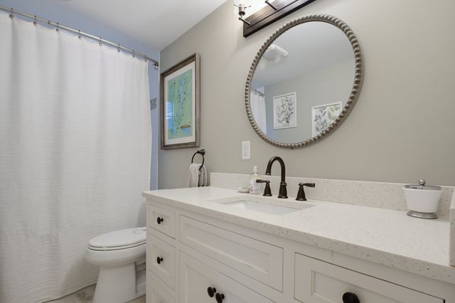 166 Southville Rd A, Southborough, MA 01772