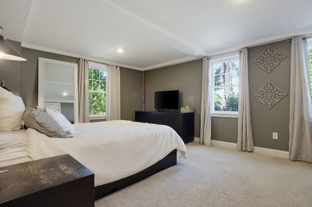 166 Southville Rd A, Southborough, MA 01772