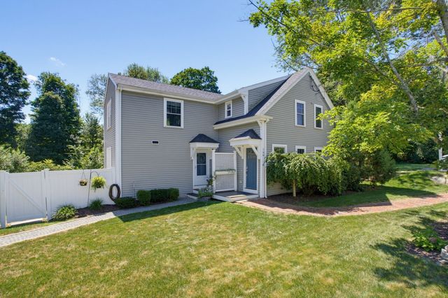 166 Southville Rd A, Southborough, MA 01772