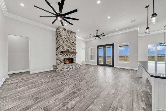 158 Estates Dr, La Vernia, TX 78121