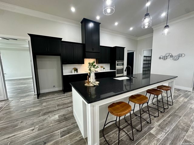 158 Estates Dr, La Vernia, TX 78121