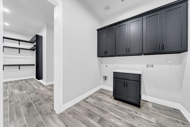 158 Estates Dr, La Vernia, TX 78121