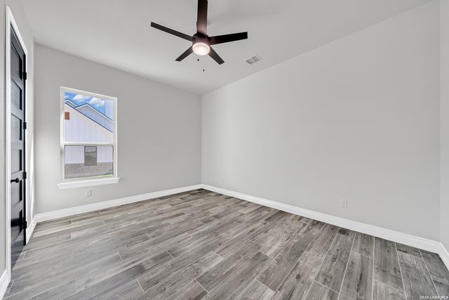 158 Estates Dr, La Vernia, TX 78121