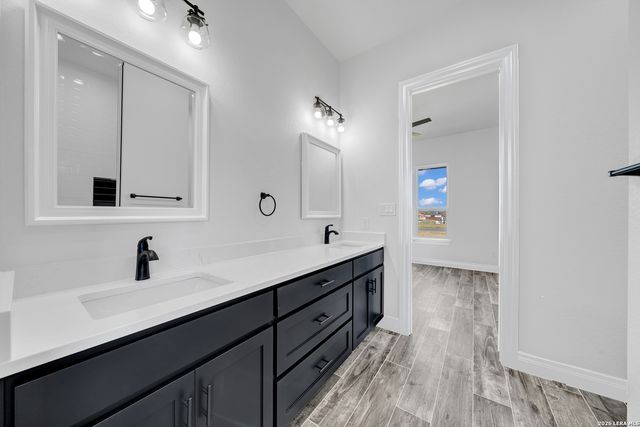 158 Estates Dr, La Vernia, TX 78121