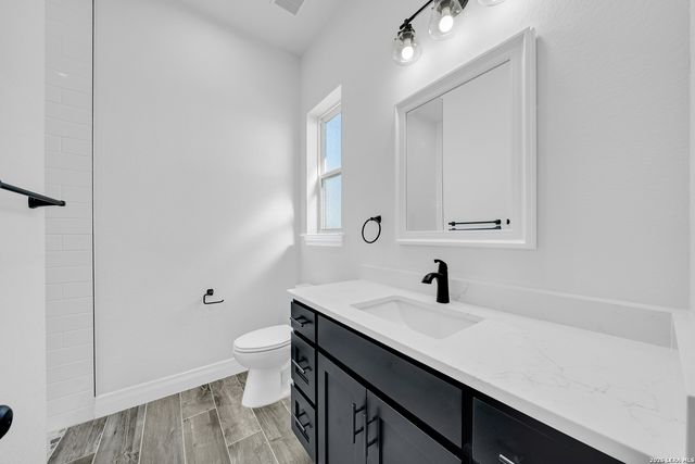 158 Estates Dr, La Vernia, TX 78121