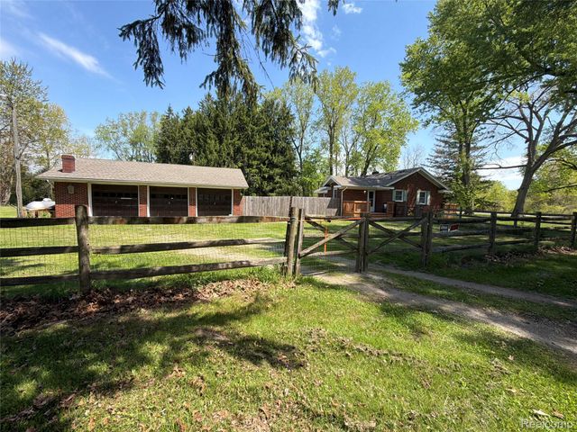 6772 Wells Road, Summerfield Township, MI 49270