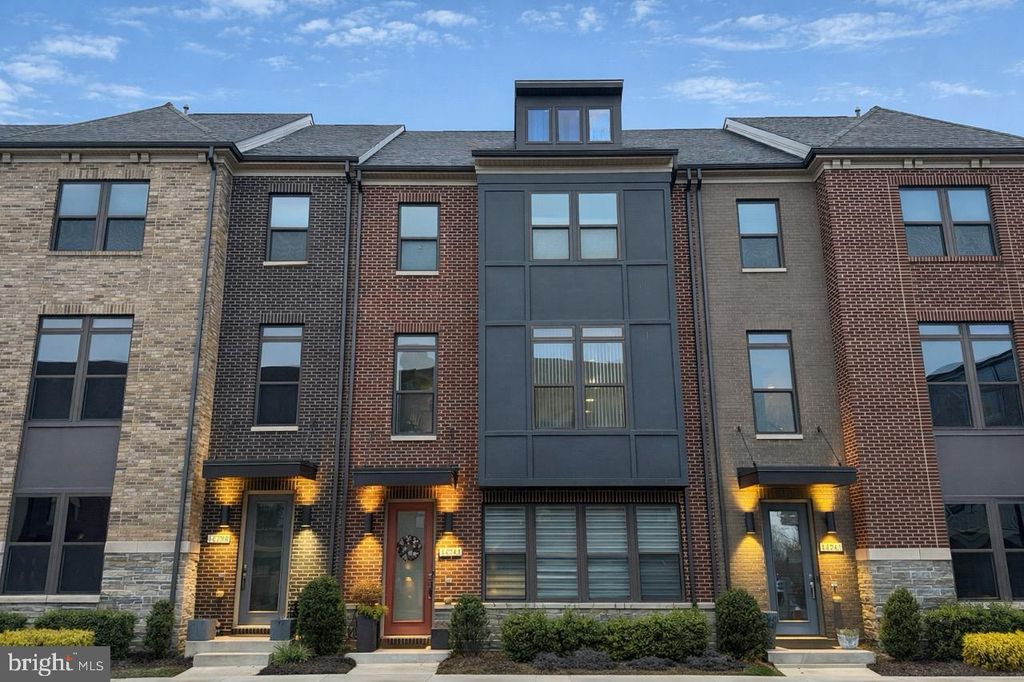 44741 MEDWAY TER, Ashburn, VA 20147