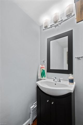 1048 Taylor RD, Virginia Beach, VA 23464