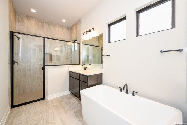 972 Nolte Bend, Seguin, TX 78155