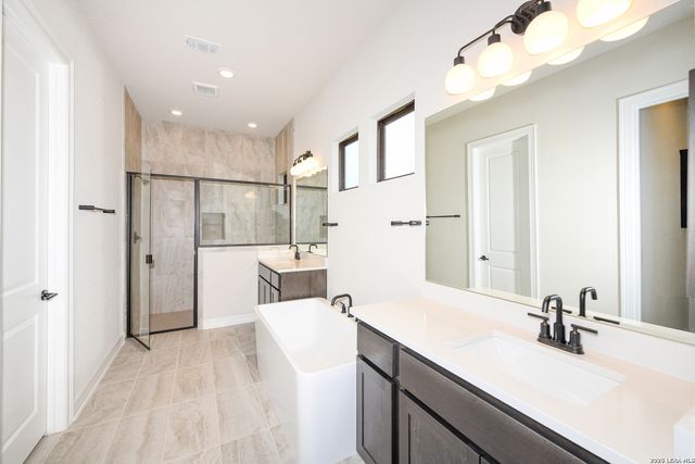 972 Nolte Bend, Seguin, TX 78155
