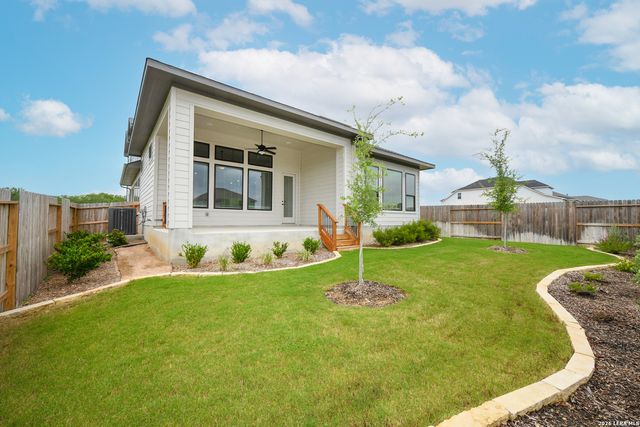972 Nolte Bend, Seguin, TX 78155