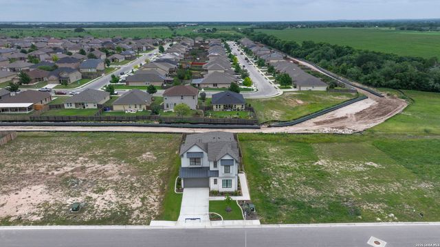 972 Nolte Bend, Seguin, TX 78155