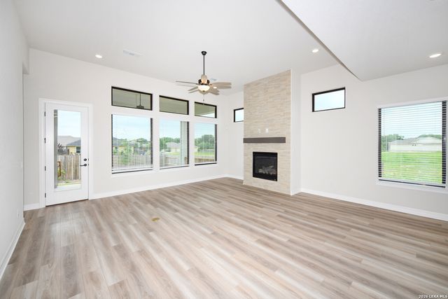 972 Nolte Bend, Seguin, TX 78155