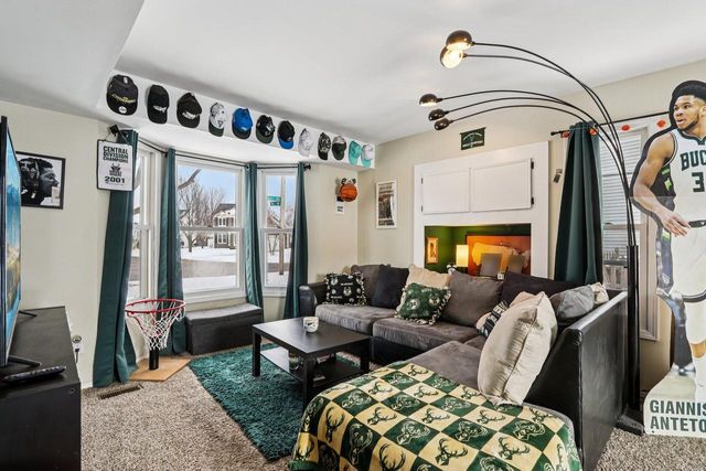 6414 96th AVENUE, Kenosha, WI 53142