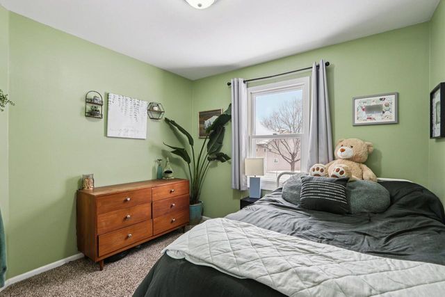 6414 96th AVENUE, Kenosha, WI 53142