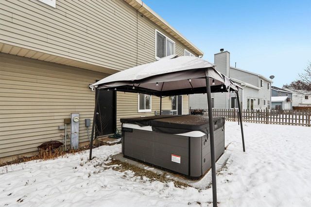 6414 96th AVENUE, Kenosha, WI 53142