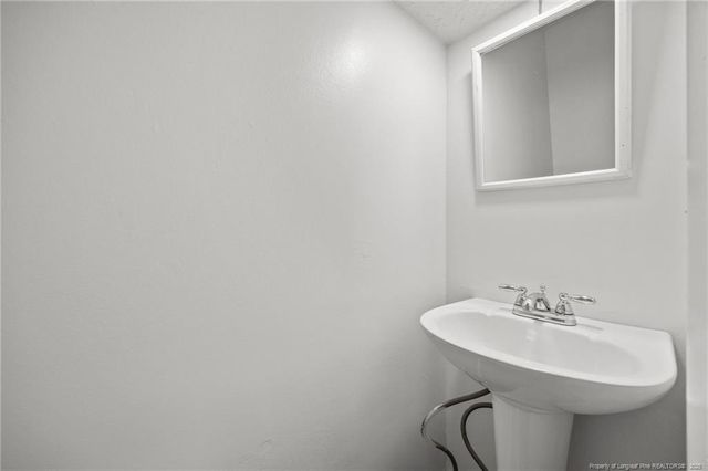 711 Goodyear Drive, Spring Lake, NC 28390