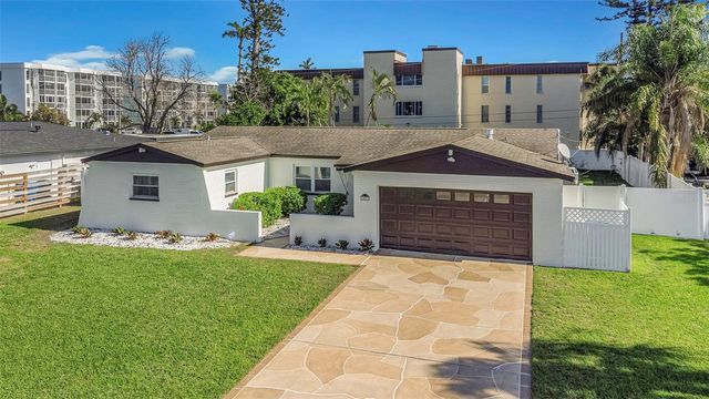 3887 50TH AVENUE S, St Petersburg, FL 33711