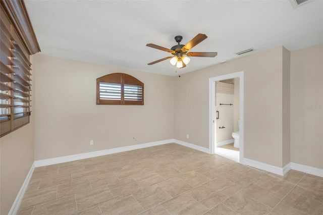 3887 50TH AVENUE S, St Petersburg, FL 33711