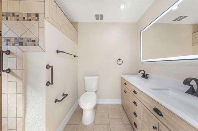 3887 50TH AVENUE S, St Petersburg, FL 33711