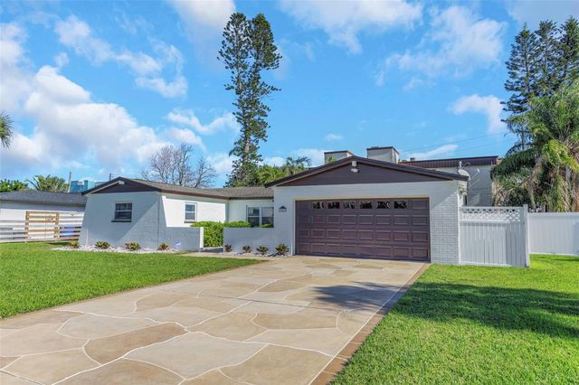 3887 50TH AVENUE S, St Petersburg, FL 33711