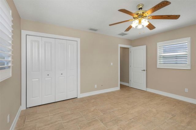 3887 50TH AVENUE S, St Petersburg, FL 33711