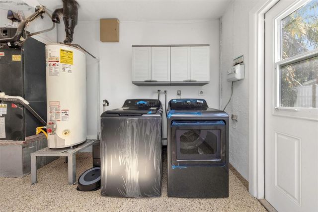 3887 50TH AVENUE S, St Petersburg, FL 33711