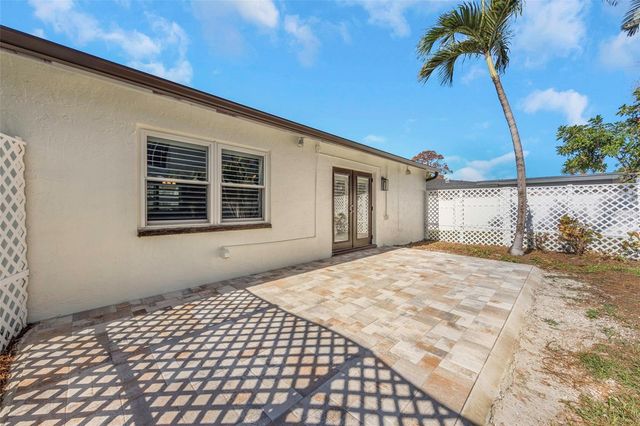 3887 50TH AVENUE S, St Petersburg, FL 33711