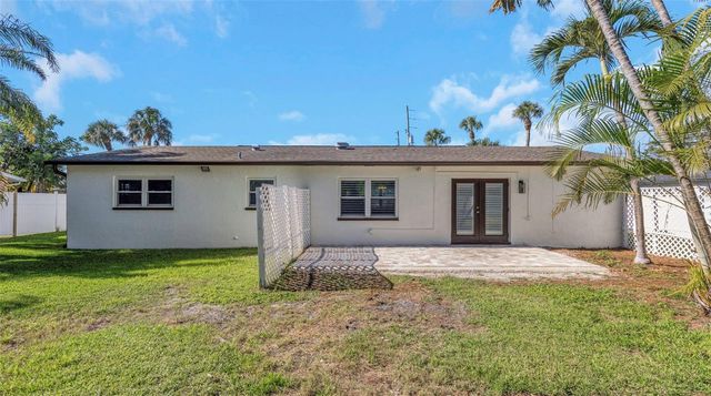 3887 50TH AVENUE S, St Petersburg, FL 33711