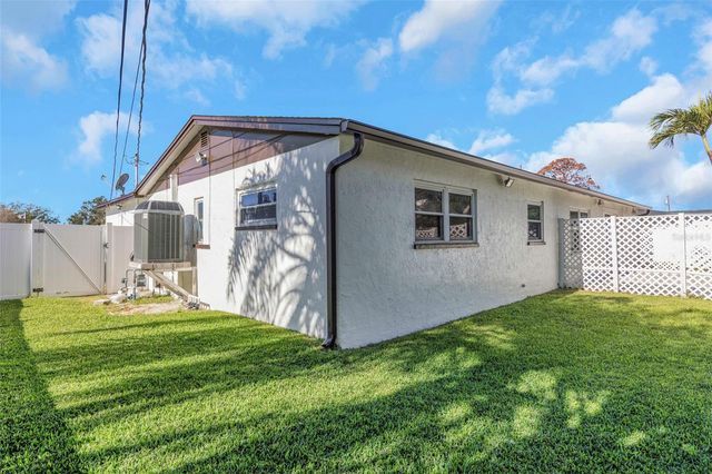 3887 50TH AVENUE S, St Petersburg, FL 33711