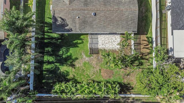 3887 50TH AVENUE S, St Petersburg, FL 33711