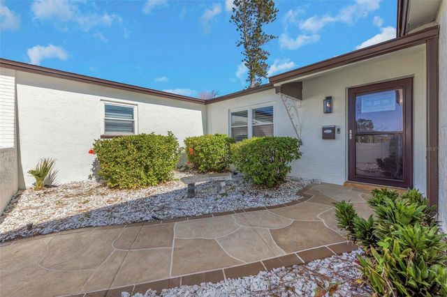 3887 50TH AVENUE S, St Petersburg, FL 33711