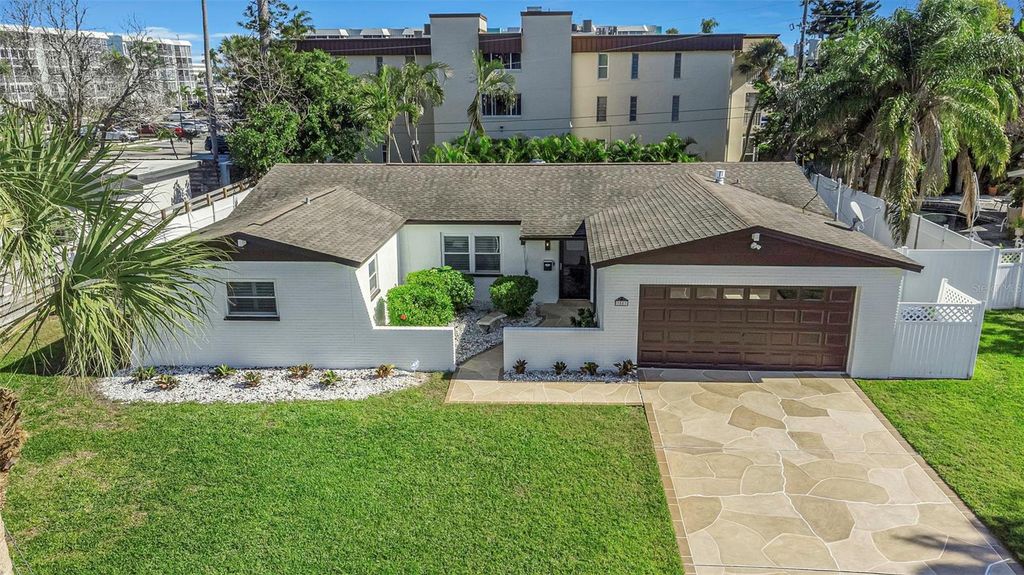 3887 50TH AVENUE S, St Petersburg, FL 33711