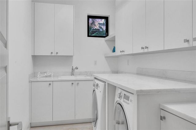 156 Fiesta Way, Fort Lauderdale, FL 33301