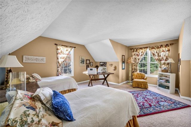 7292 Kenssington Drive, North Ridgeville, OH 44039