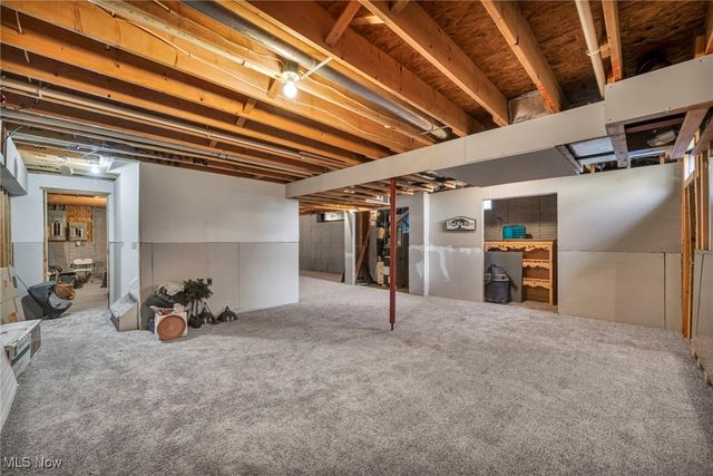 7292 Kenssington Drive, North Ridgeville, OH 44039