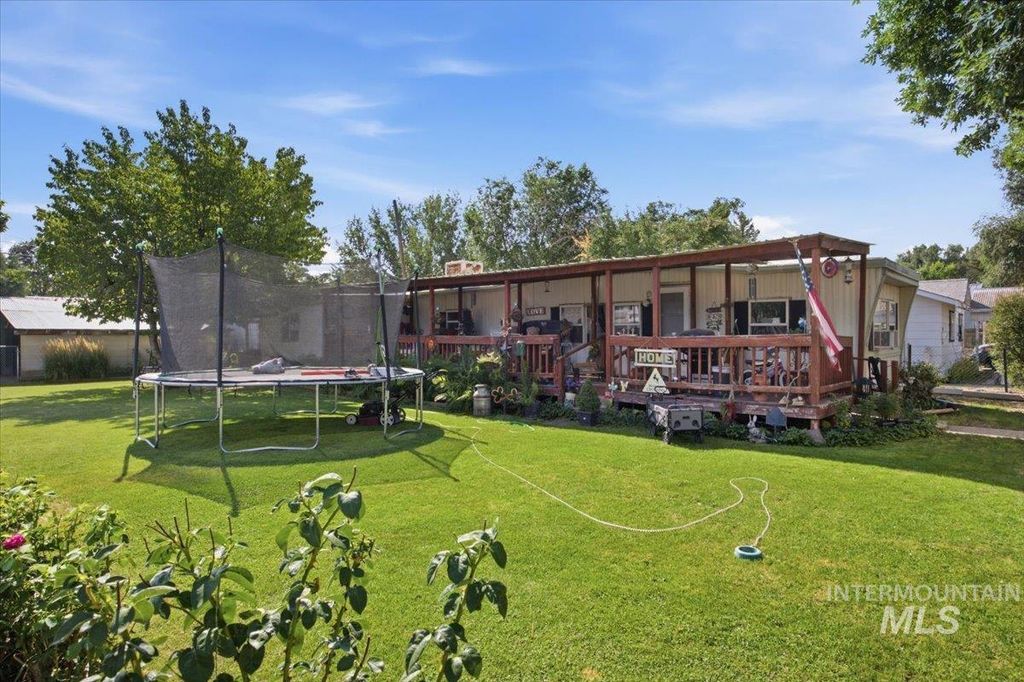 535 5th Ave W, Gooding, ID 83330 photo 3