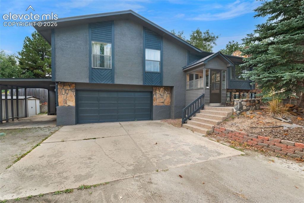 6145 Castlewood Lane, Colorado Springs, CO 80918 — photo 2