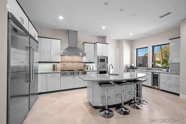 1107 Majestad Ln, Chula Vista, CA 91910