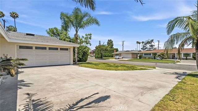 6022 Santa Barbara, Garden Grove, CA 92845