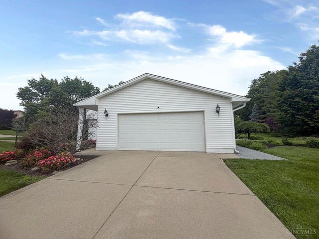 876 Maple Ridge Court, Fairfield, OH 45014