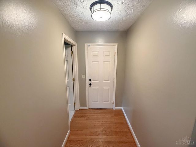 876 Maple Ridge Court, Fairfield, OH 45014